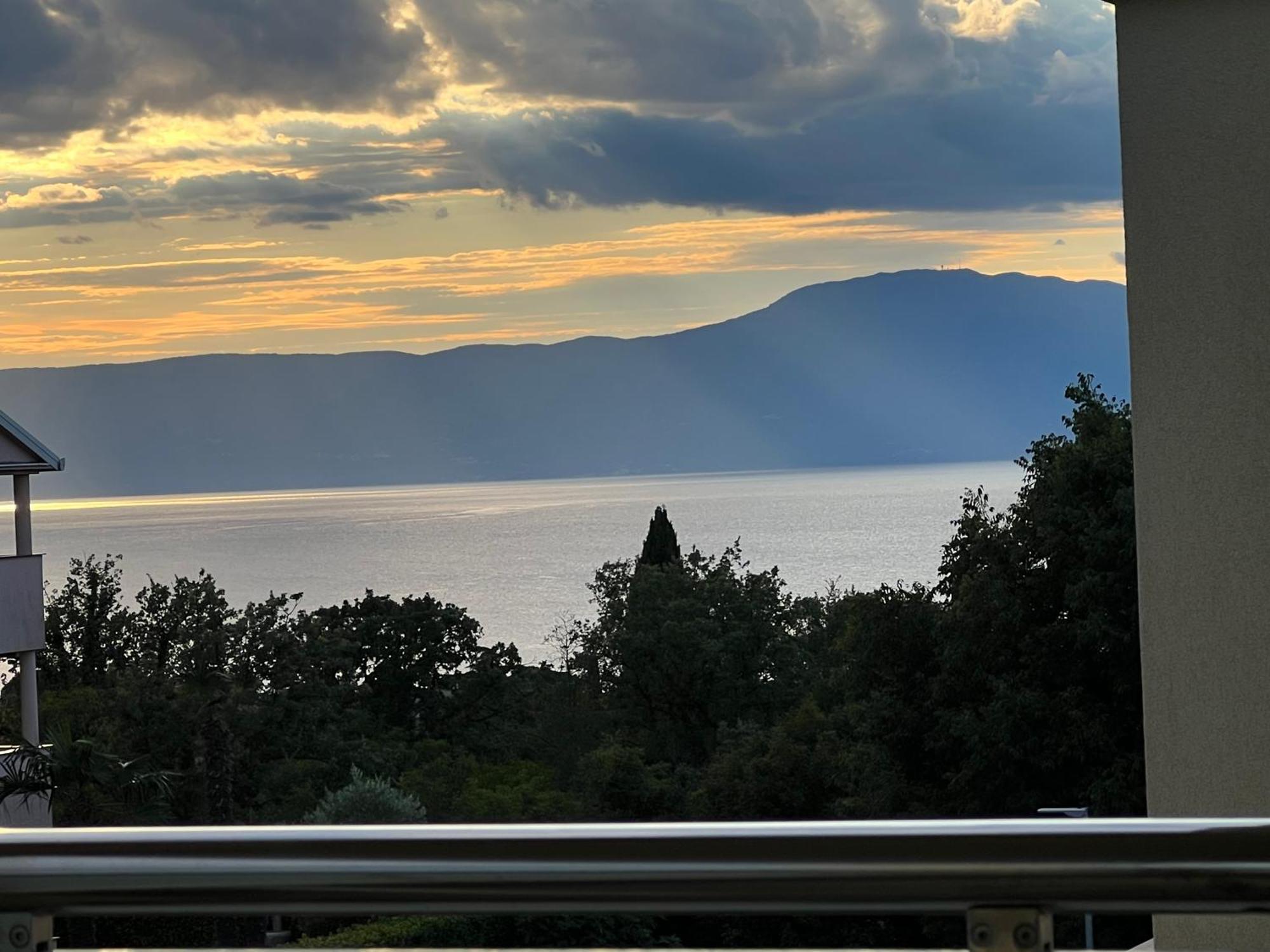 Apartman Sven Malinska Dış mekan fotoğraf